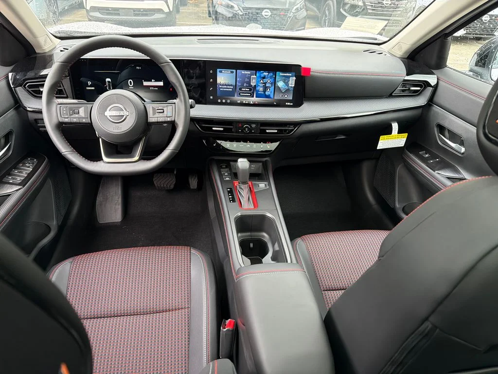 New 2026 Aspen White TriCoat / Super Black Two-tone Nissan SR image 15