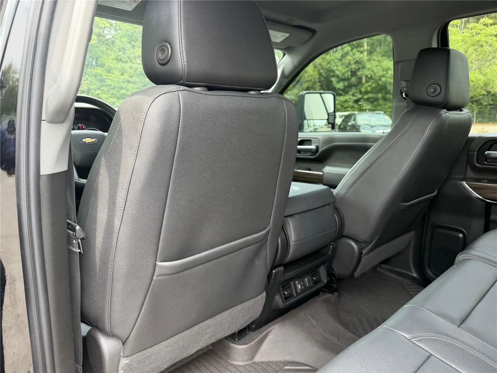 Used 2023 Black Chevrolet LT image 21