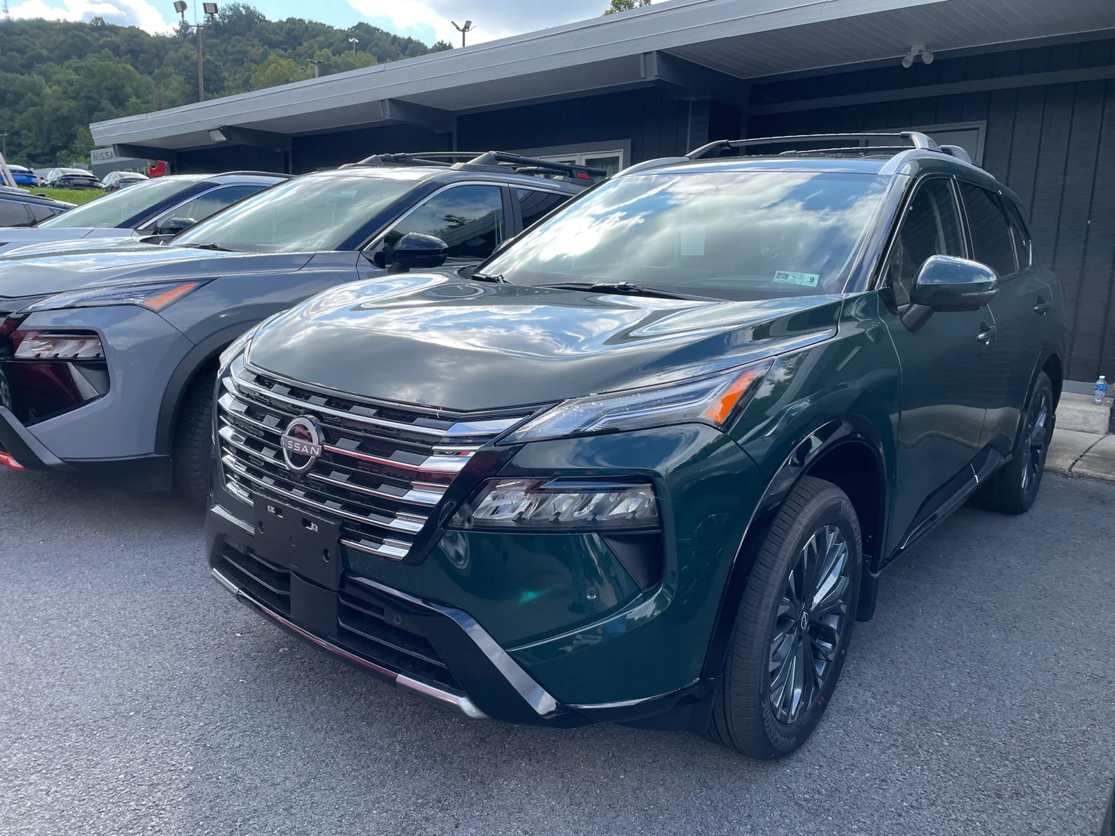 New 2026 Obsidian Green Pearl Nissan Platinum image 1
