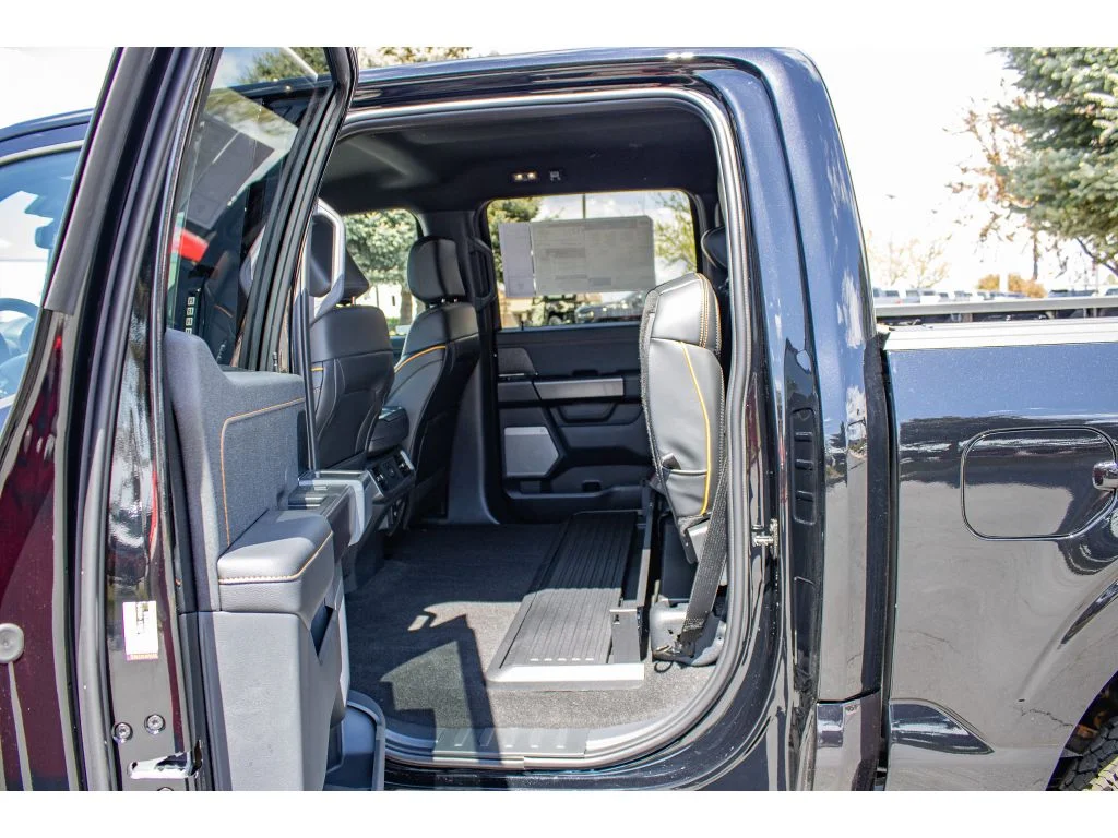 New 2026 AGATE BLACK METALLIC Ford Tremor image 22