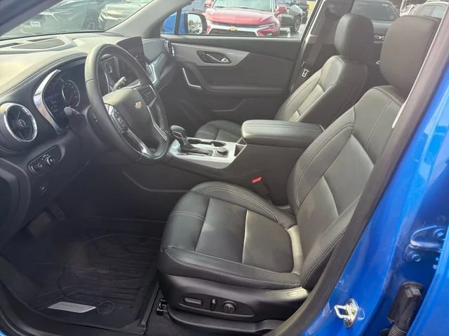 Used 2024 Riptide Blue Metallic Chevrolet 3LT image 11