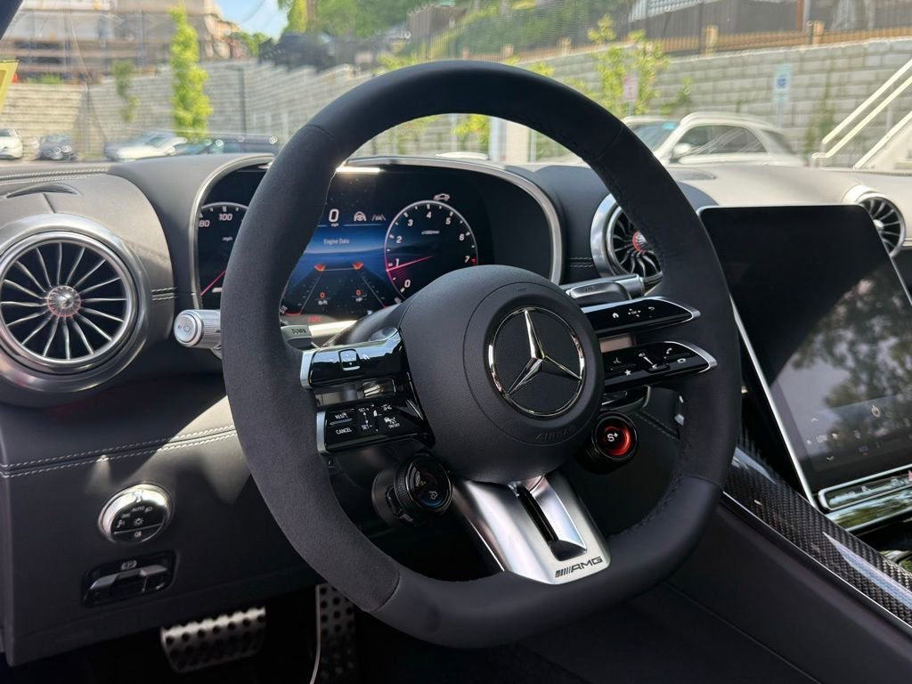 New 2026 MANUFAKTUR Patagonia Red Metallic Mercedes-Benz AMG® GT 55 Coupe image 90