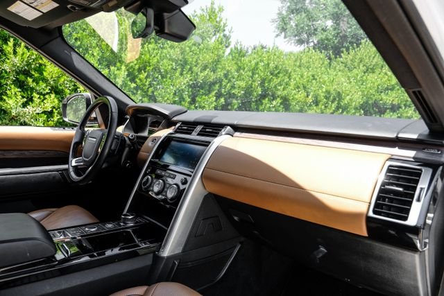 Used 2019 White Land Rover HSE Luxury image 15