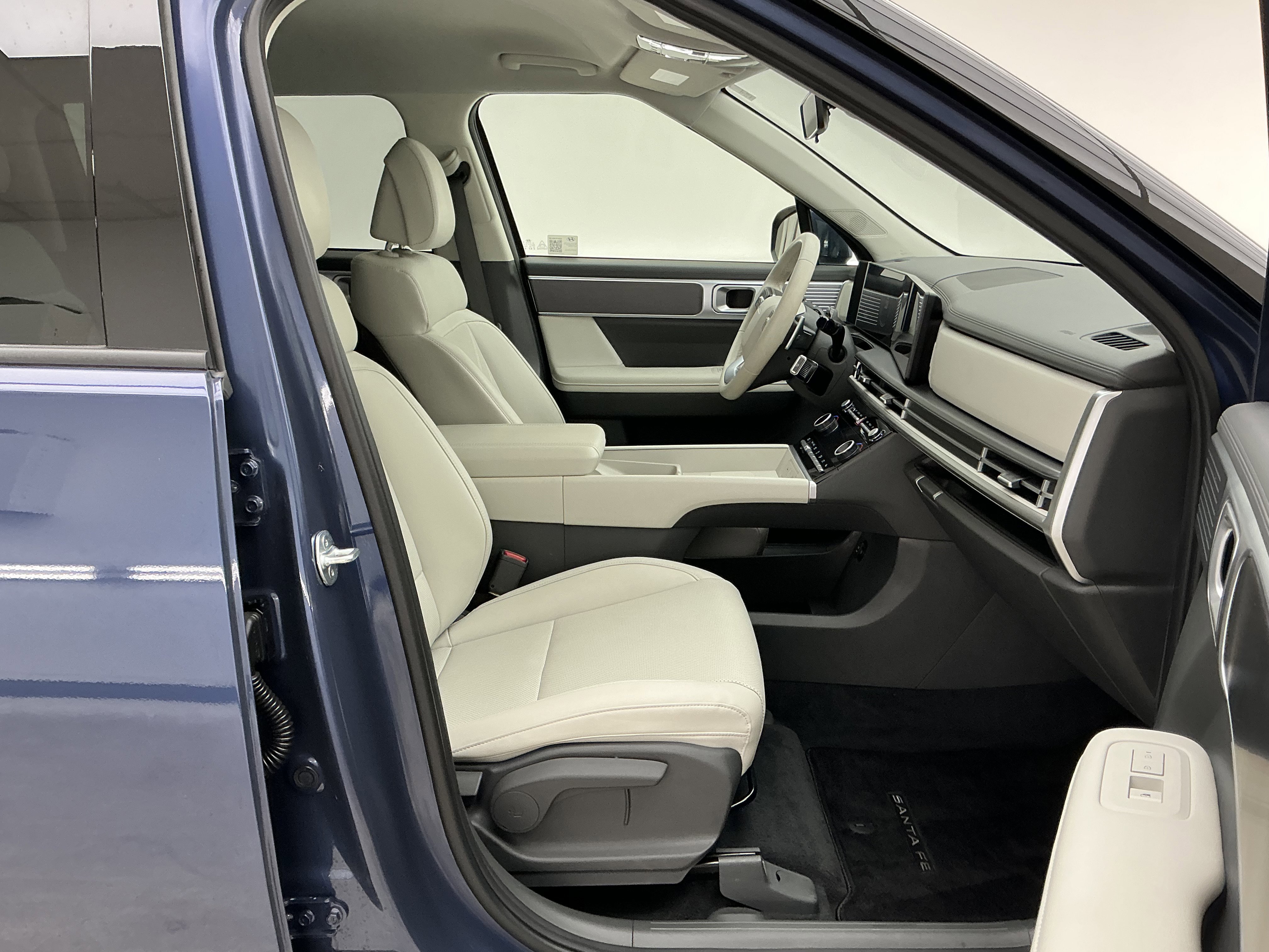 2025 Hyundai Santa Fe SEL - Photo 25