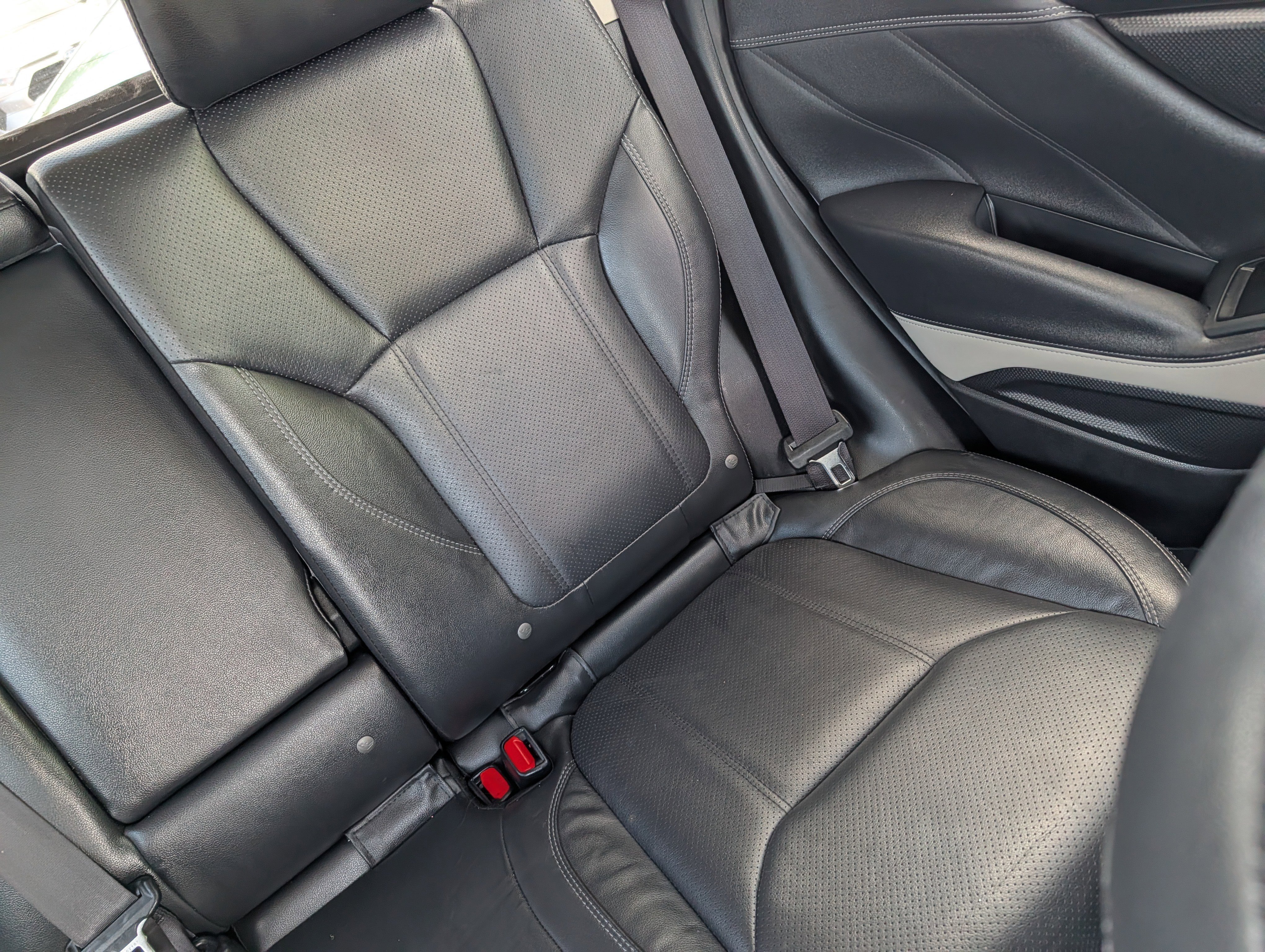 Used 2024 Magnetite Gray Metallic Subaru Limited image 14