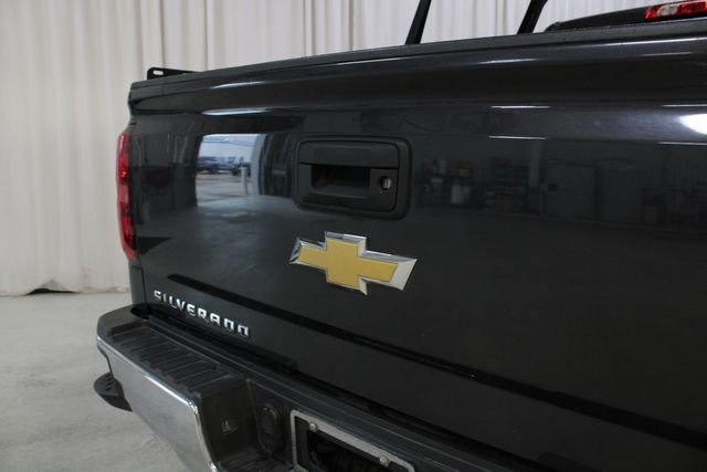 Used 2015 Tungsten Metallic Chevrolet LT image 28