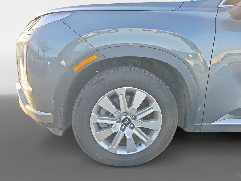 Used 2025 Graphite Hyundai SEL image 13