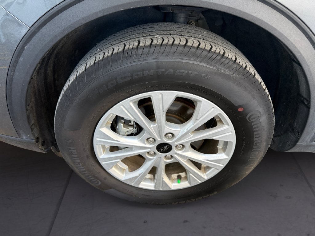 Used 2025 Gray Ford Active image 9
