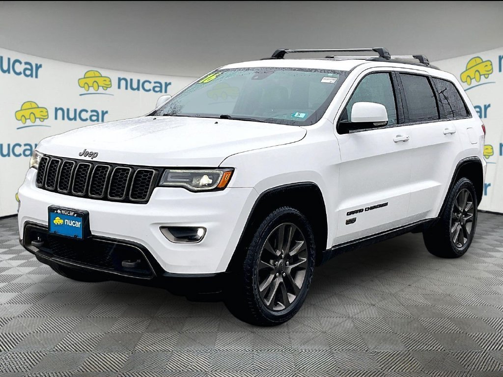 Used 2016 Bright White Clearcoat Jeep Limited image 3