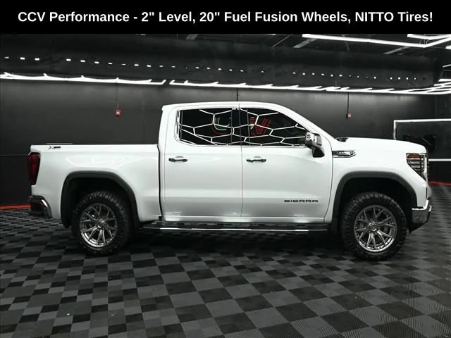 New 2026 Glacier White Tricoat GMC SLT image 34