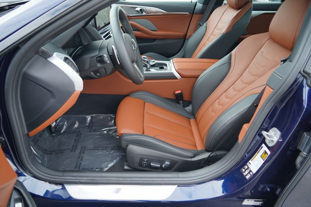 2026 BMW 8 Series 840i - Photo 10