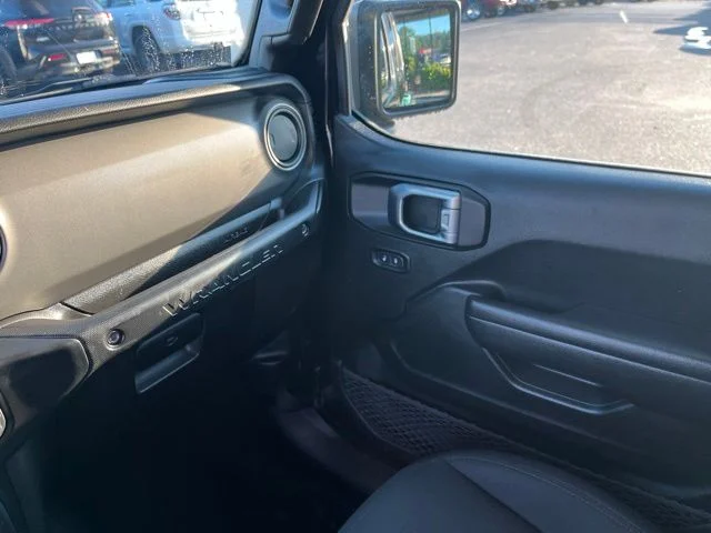 Used 2022 Black Jeep Unlimited Sport S image 26