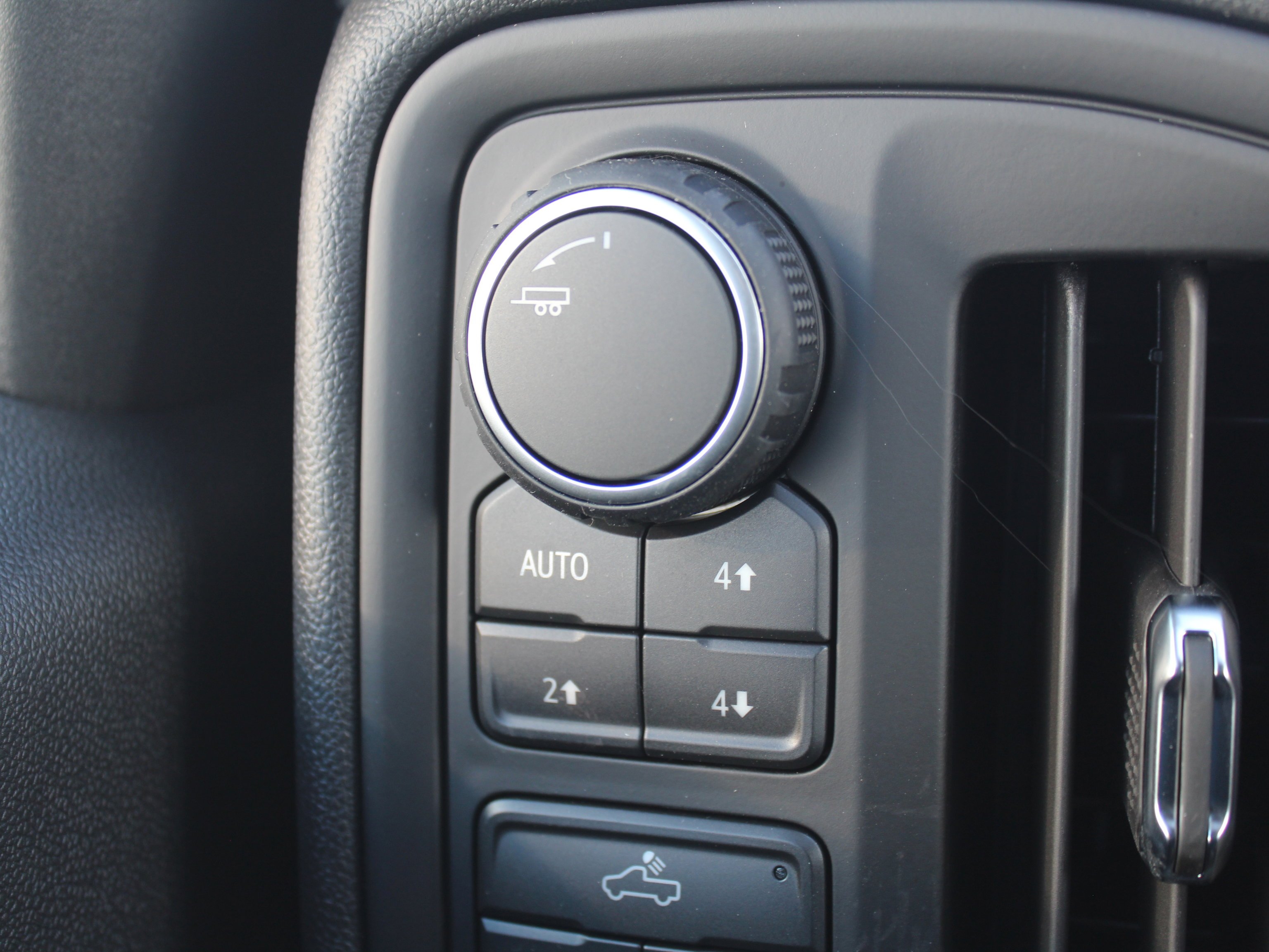 2026 Chevrolet Silverado 1500 Custom Trail Boss - Photo 13