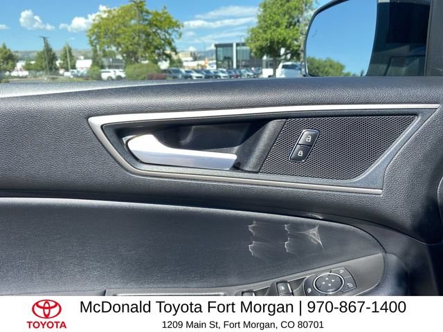 Used 2022 Black Ford SEL image 14