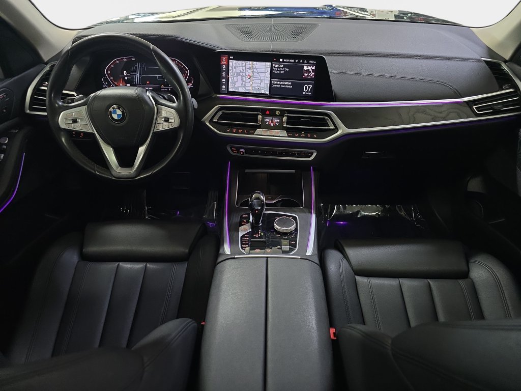 Certified Used 2020 Jet Black BMW xDrive40i image 11