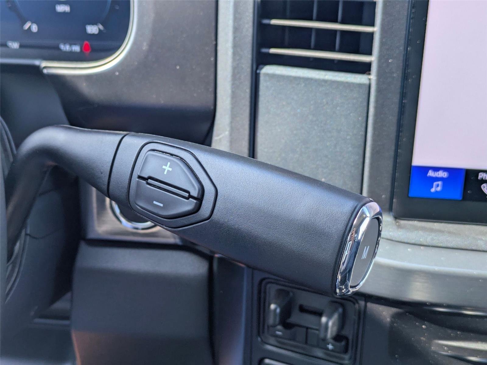 New 2026 Agate Black Metallic Ford F-250® Lariat® image 24