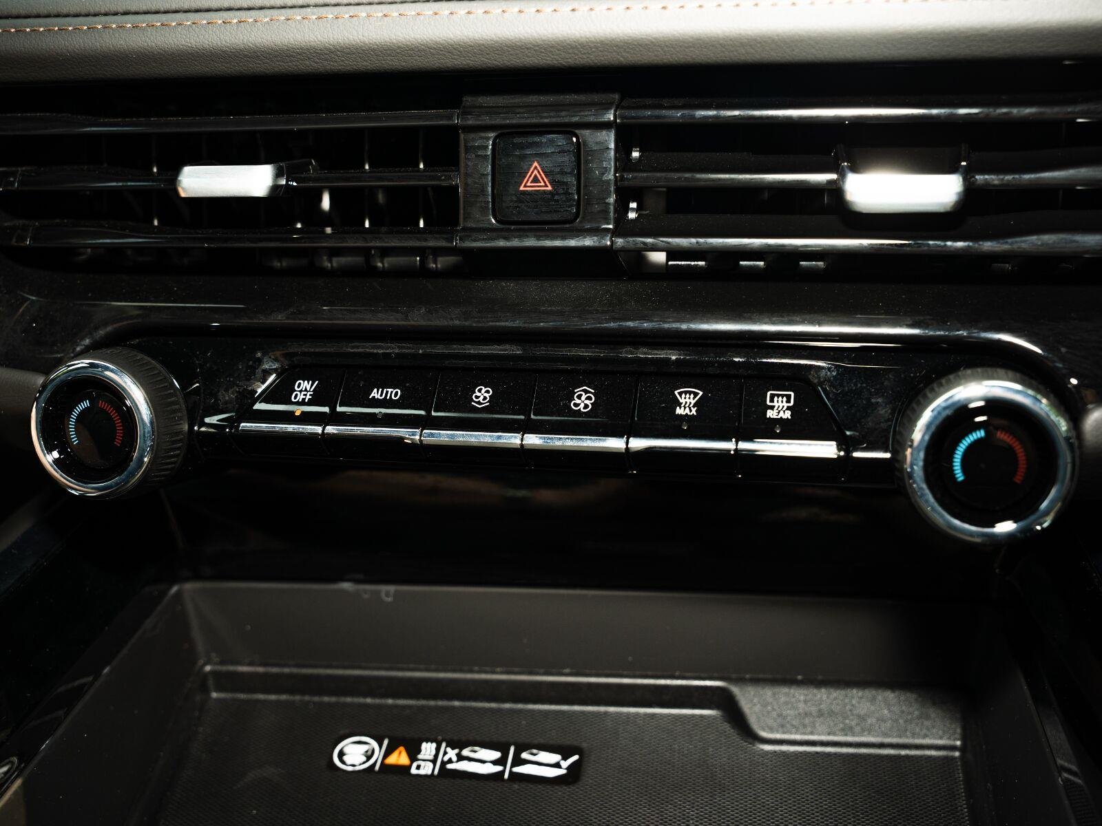 Used 2025 Sterling Gray Metallic Chevrolet High Country image 38