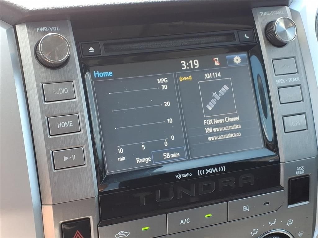 Used 2018 Black Toyota SR5 image 21