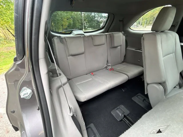 Used 2019 Gray Toyota LE image 31