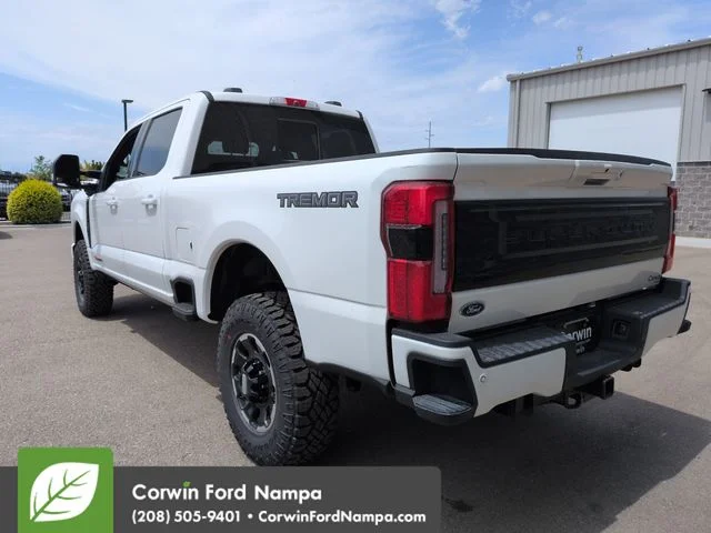New 2026 Star White Metallic Tri-Coat Ford Platinum image 5