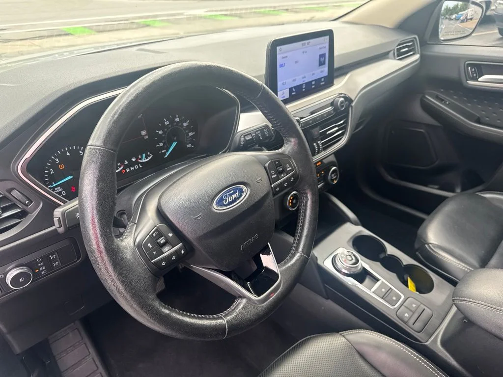 Certified Used 2020 Ingot Silver Ford SEL image 12