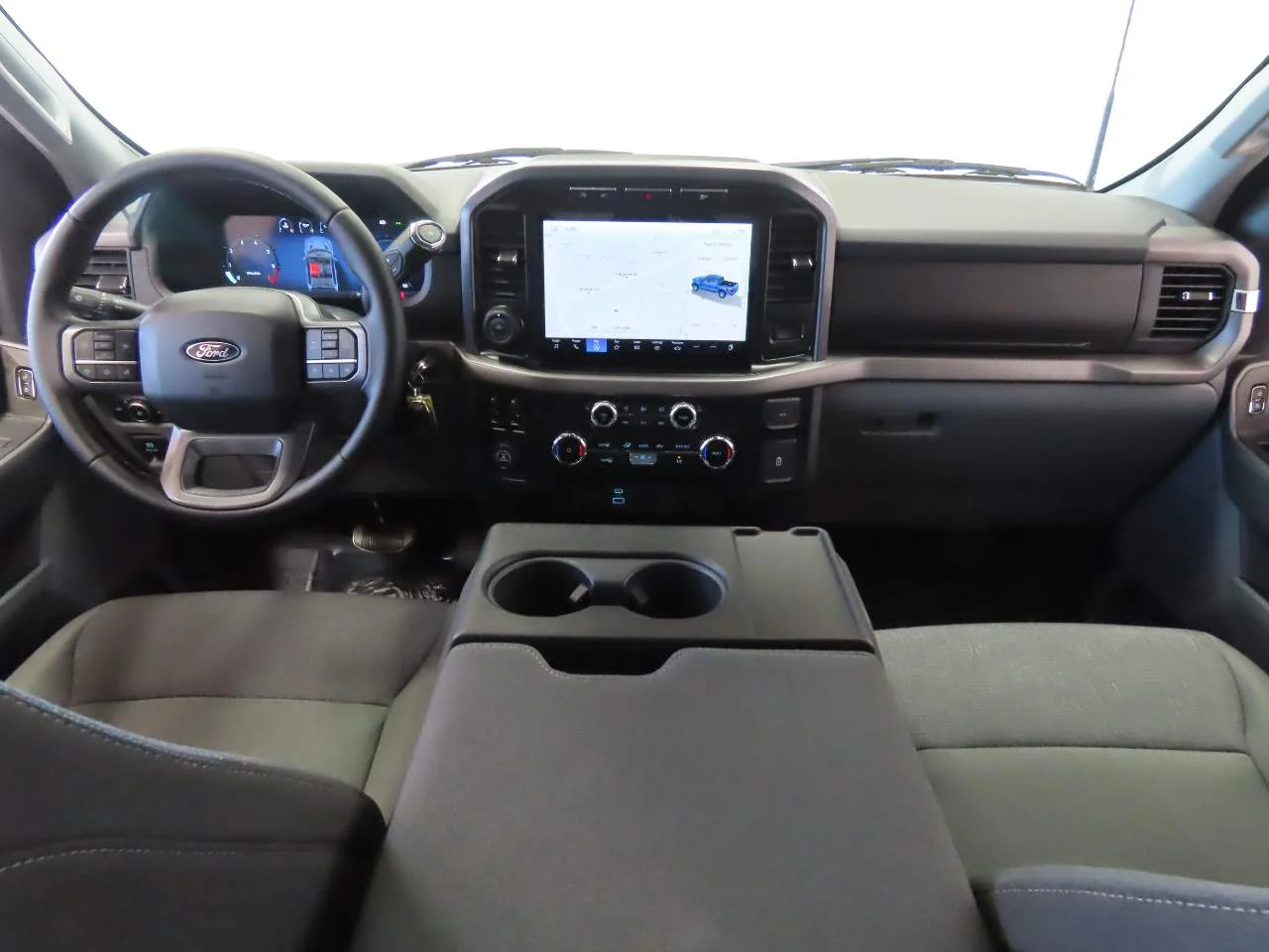 Used 2024 Rapid Red Metallic Tinted Clearcoat Ford XLT Crew Cab image 15