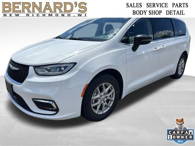 Used 2024 White Chrysler Touring L image 1