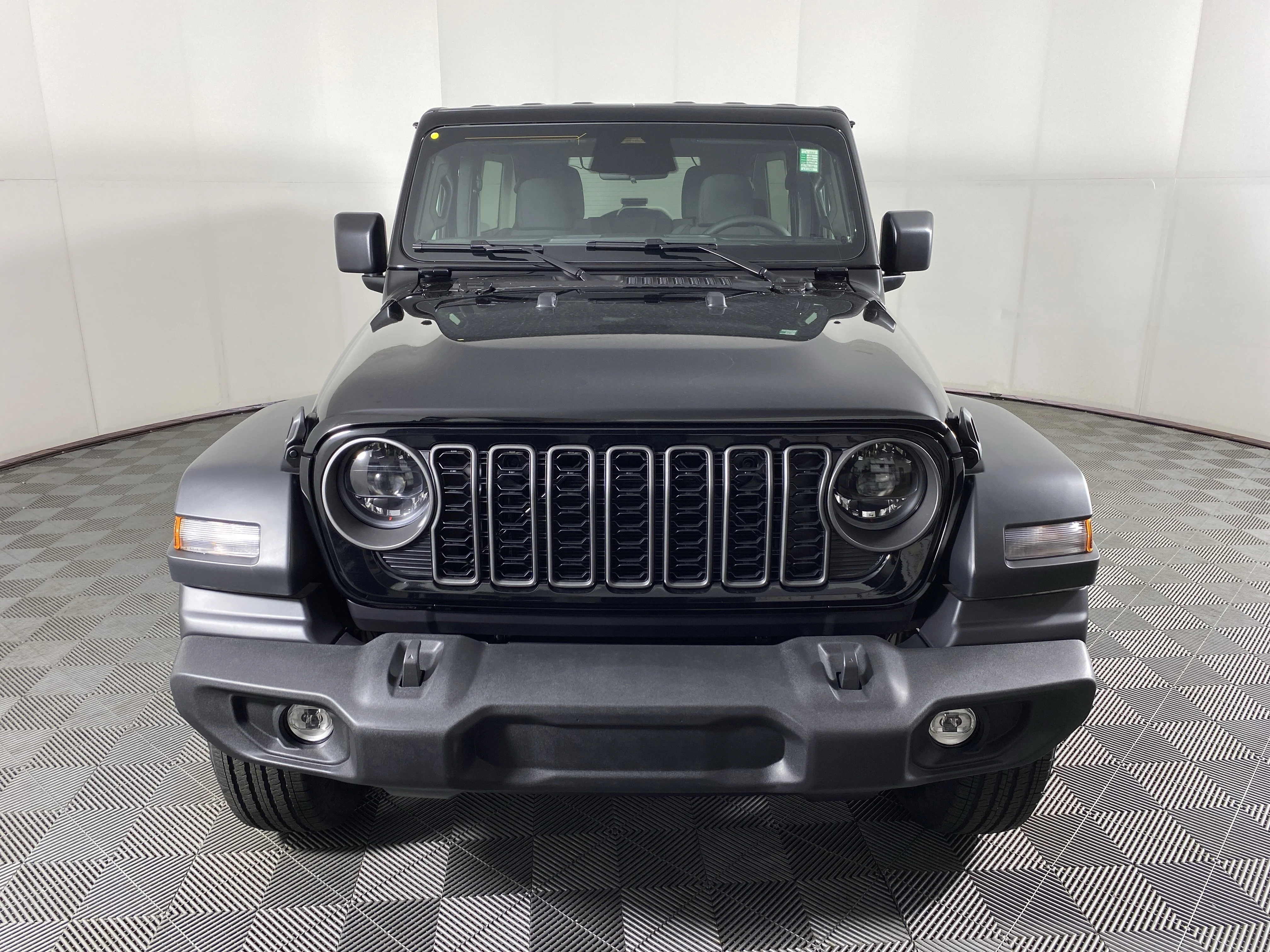 New 2026 Black Clear-Coat Exterior Paint Jeep Sport S image 10