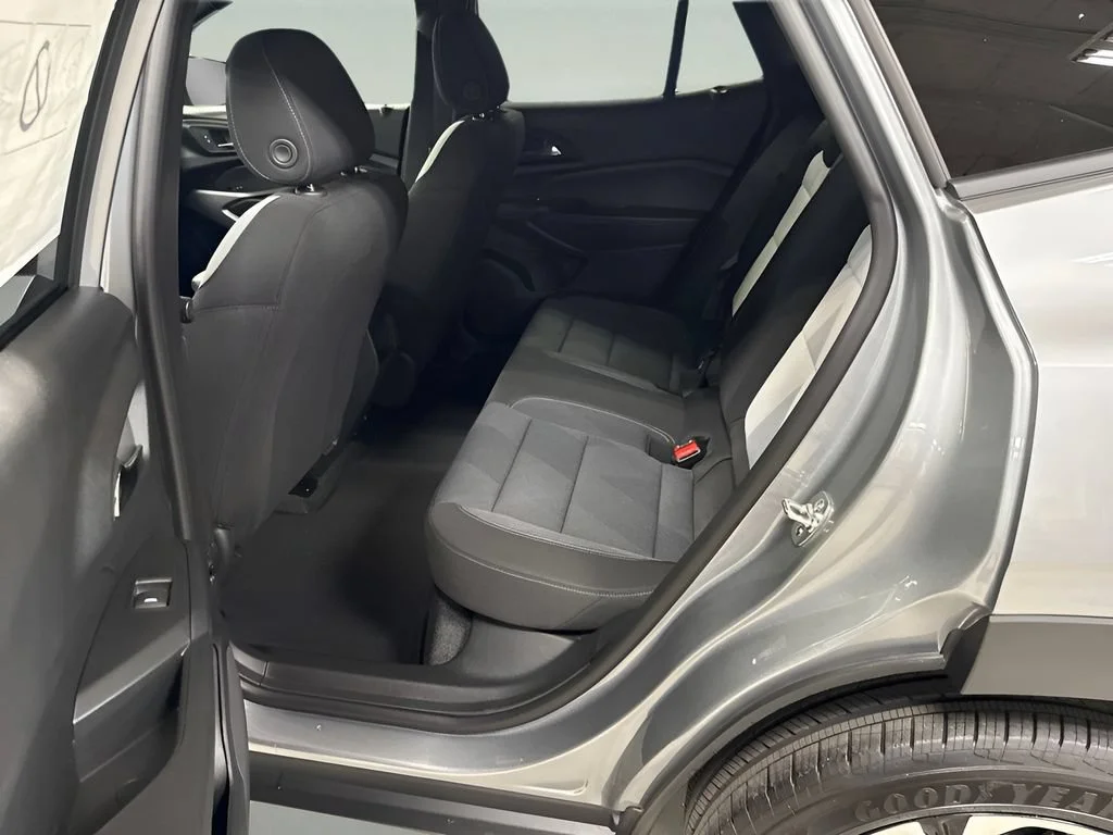 2026 Chevrolet Trax RS - Photo 12
