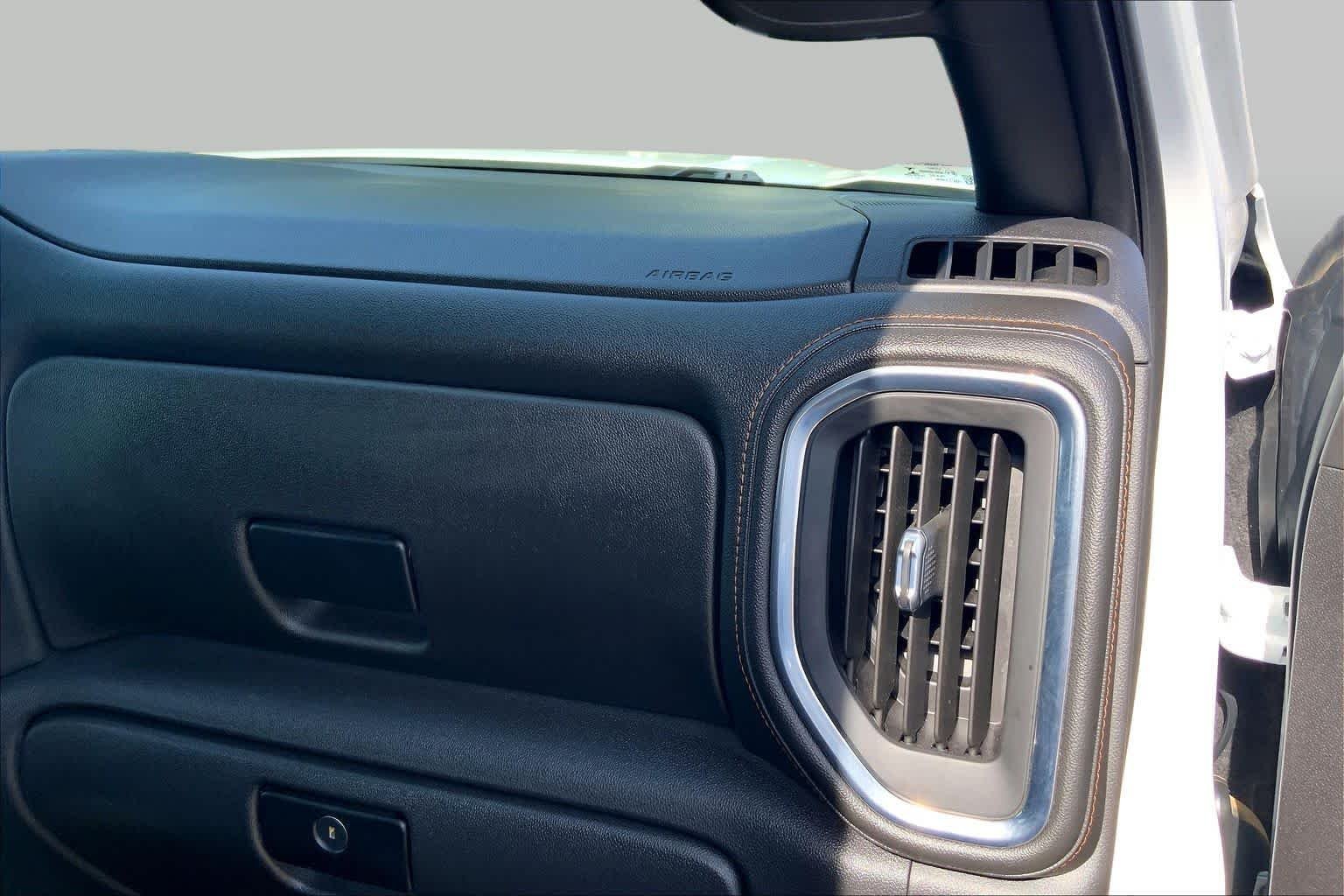Certified Used 2021 Summit White GMC AT4 image 19
