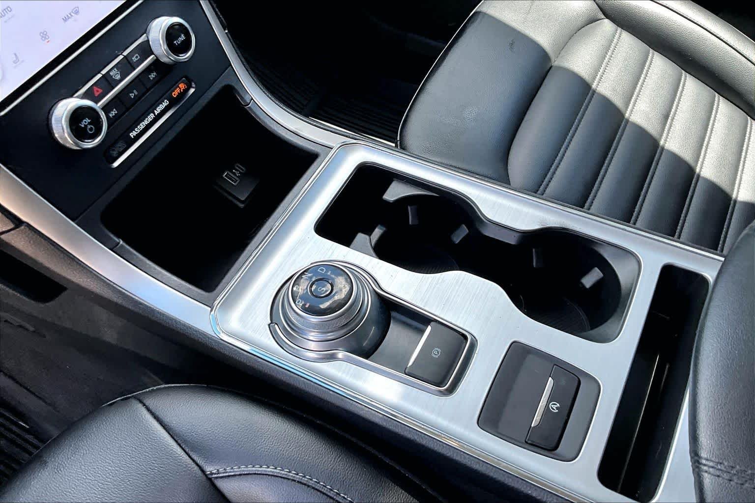 Used 2022 Iconic Silver Metallic Ford SEL image 17