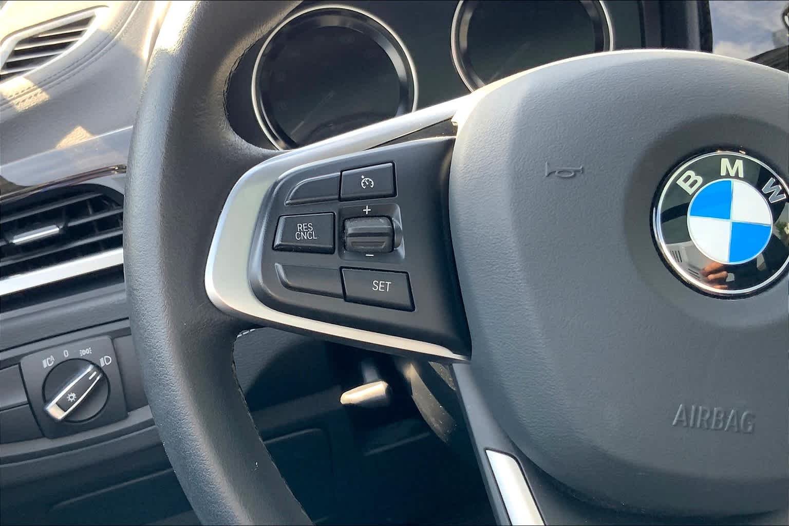 Used 2021 Alpine White BMW xDrive28i image 23
