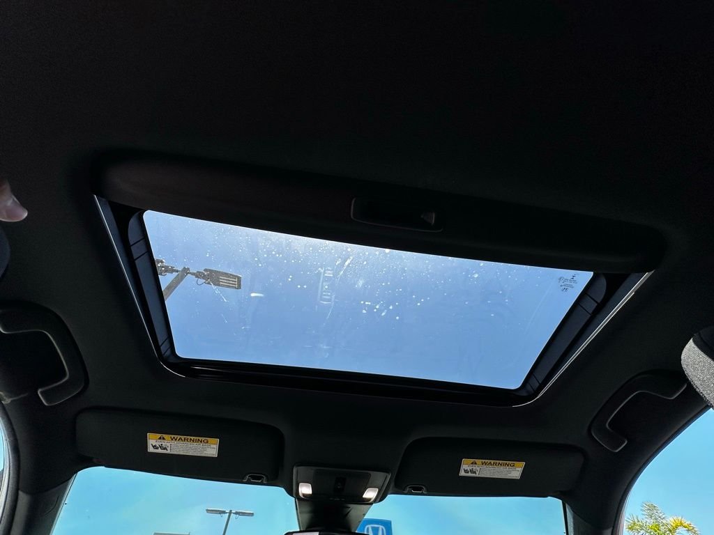 Used 2024  Honda Base image 19
