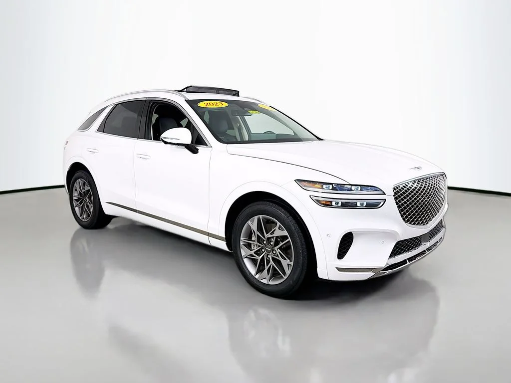 Used 2023 Alta White Genesis 2.5T Advanced image 1
