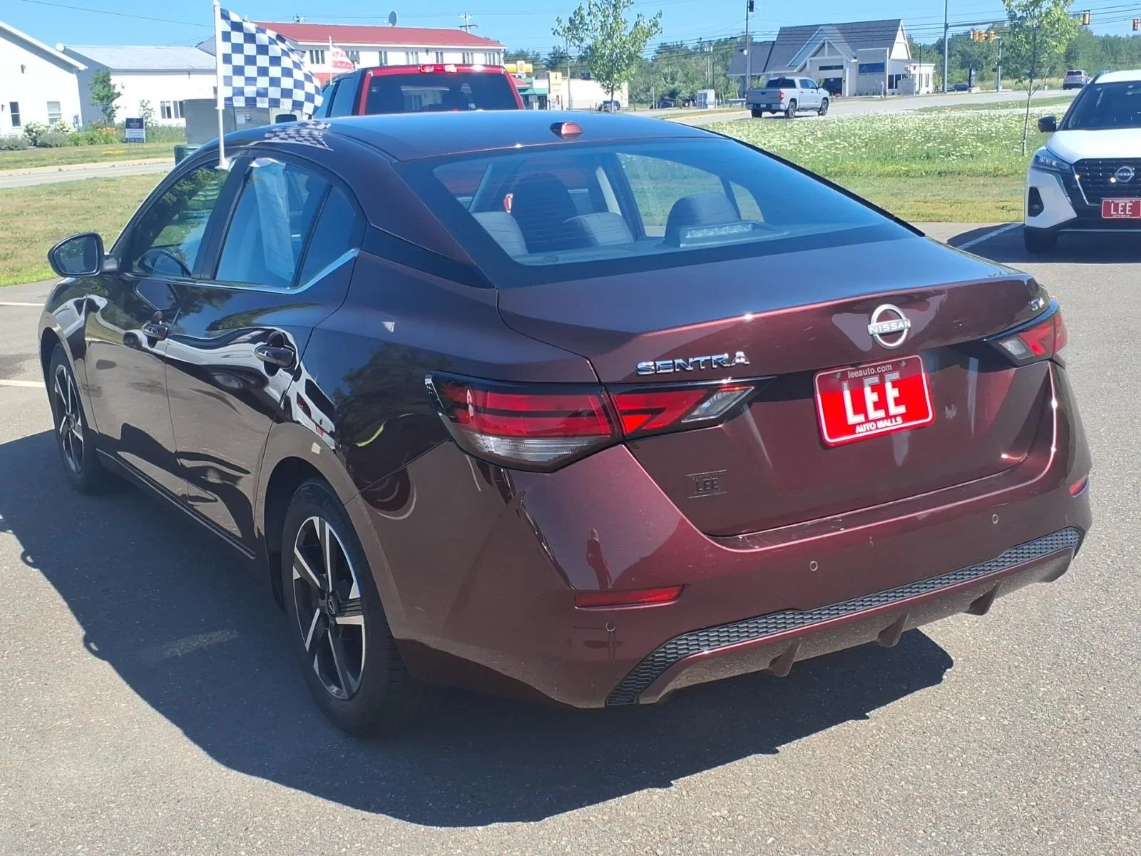 Used 2024 Rosewood Nissan SV image 6