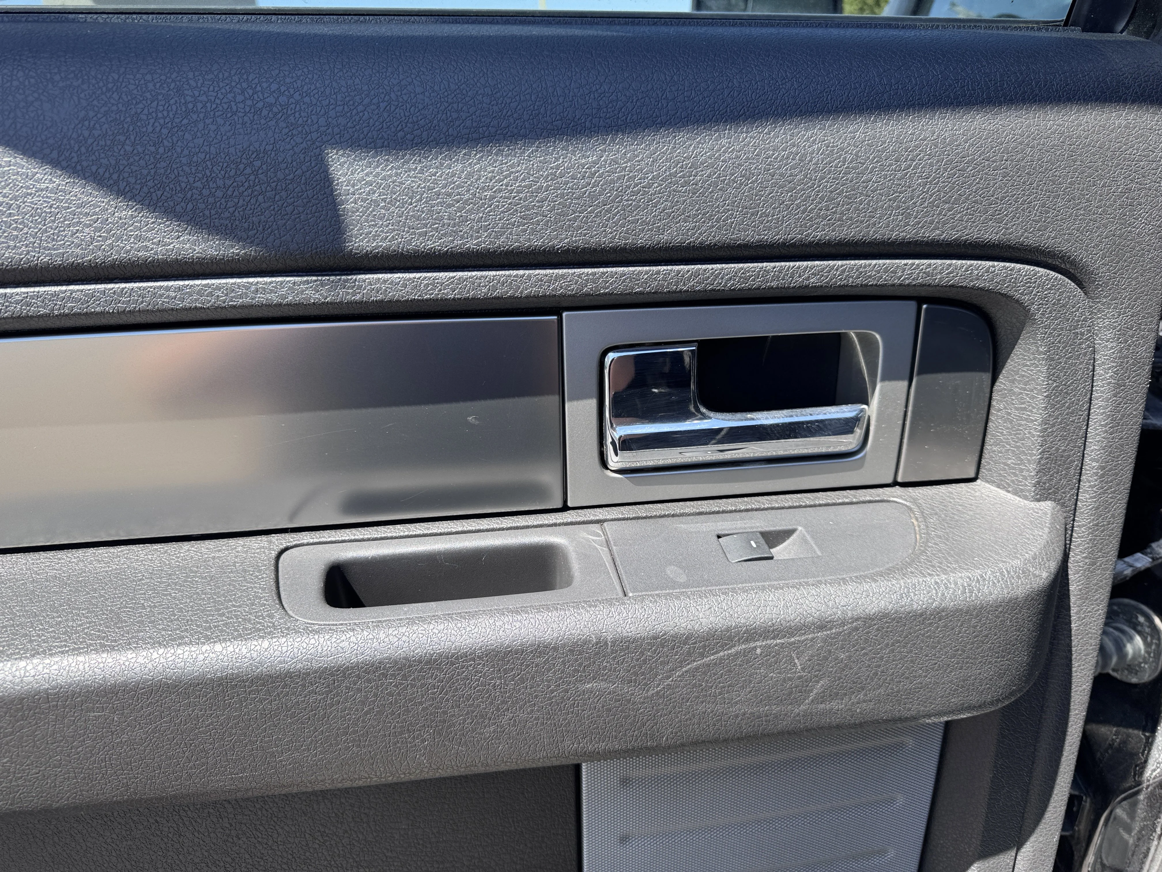 Used 2014 Black Ford FX4 image 35