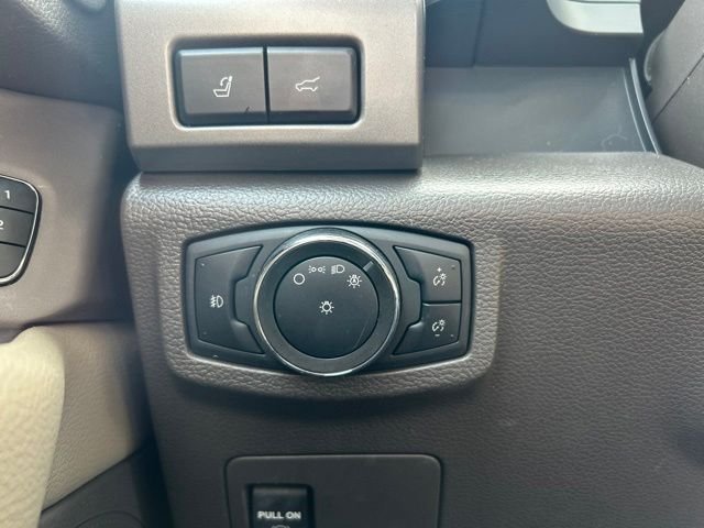 Used 2021 White Ford XLT image 15