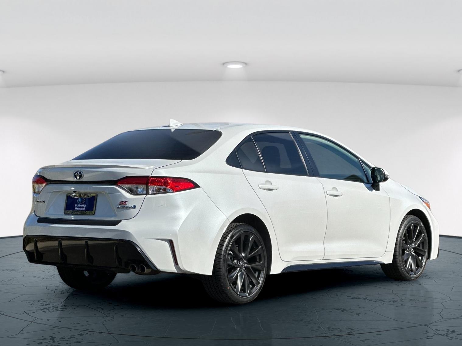 Used 2024 Pearl Toyota SE 4D Sedan image 6