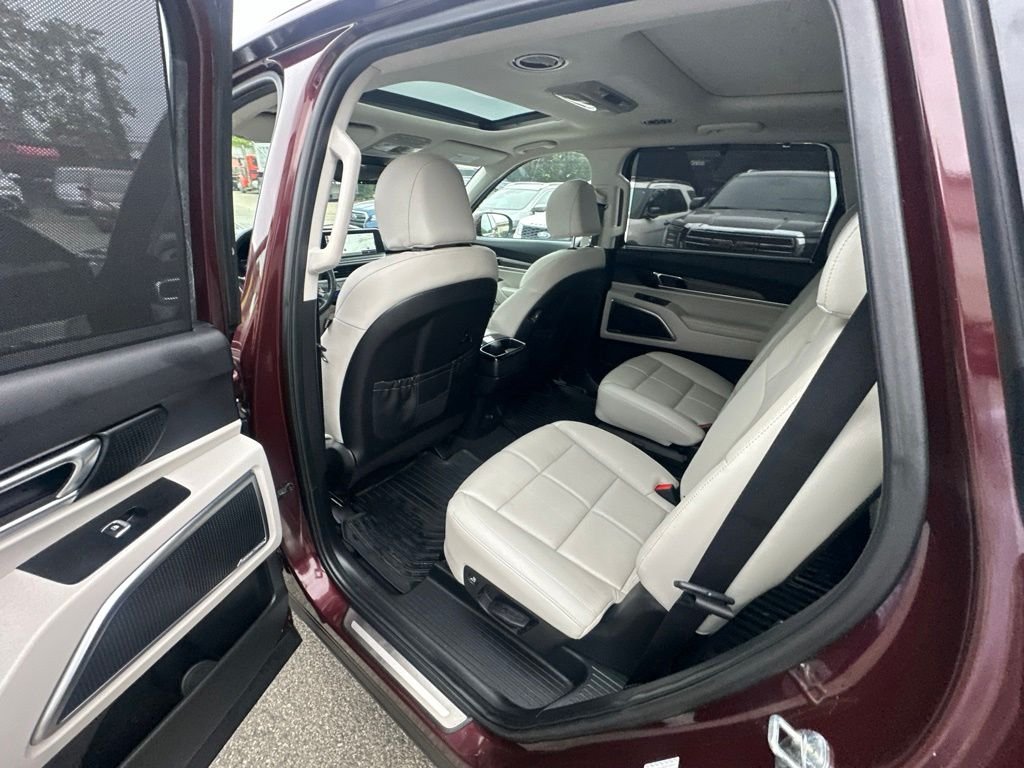 Certified Used 2022 Purple Kia SX image 24