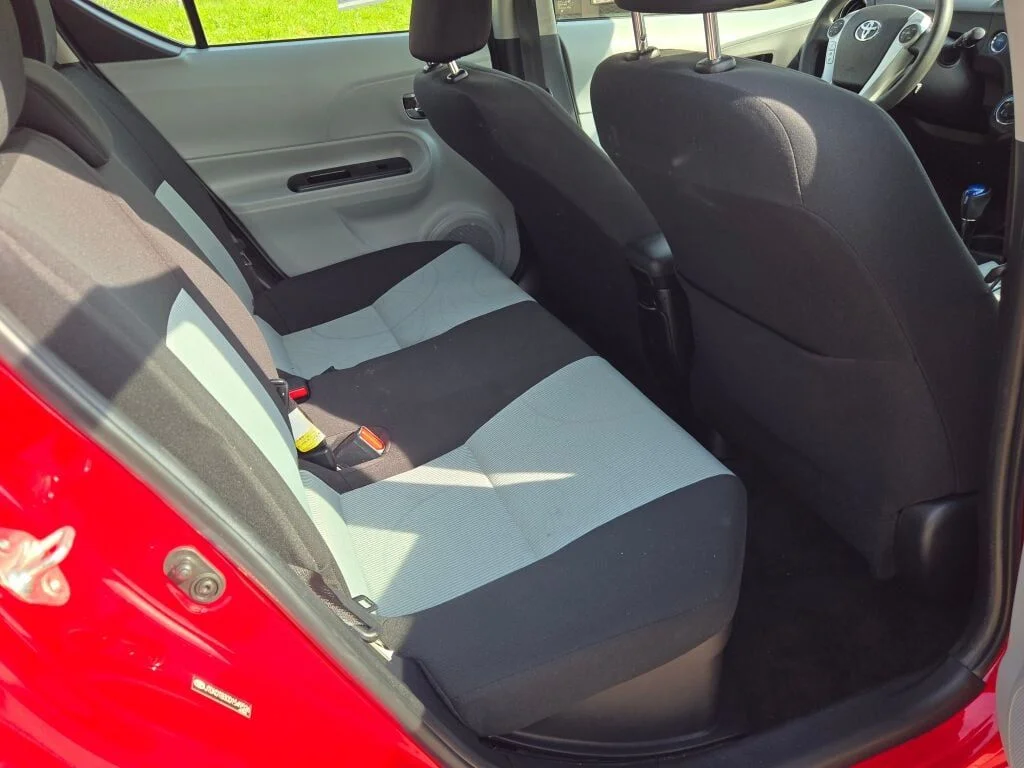 Used 2013 Red Toyota Three image 8