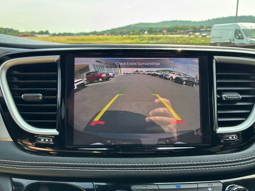 Used 2022 Gray Chrysler Touring image 9