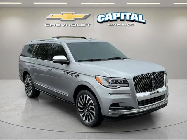 Used 2022 Silver Lincoln Black Label L image 7