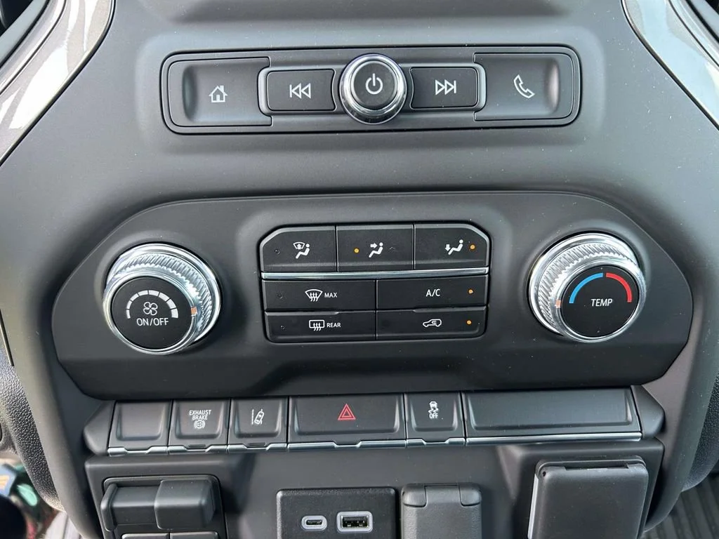 New 2026 Onyx Black GMC Pro image 19