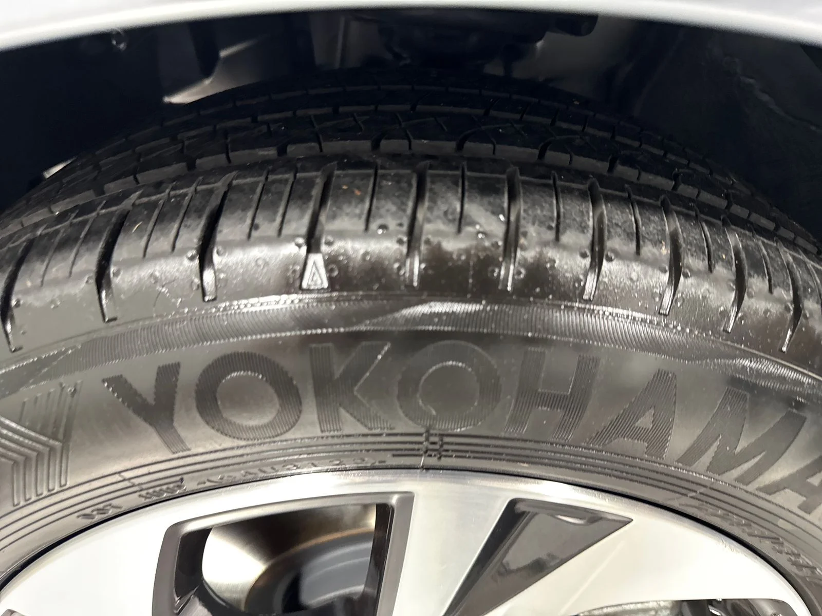 Used 2024 Ice Silver Metallic Subaru Premium image 12