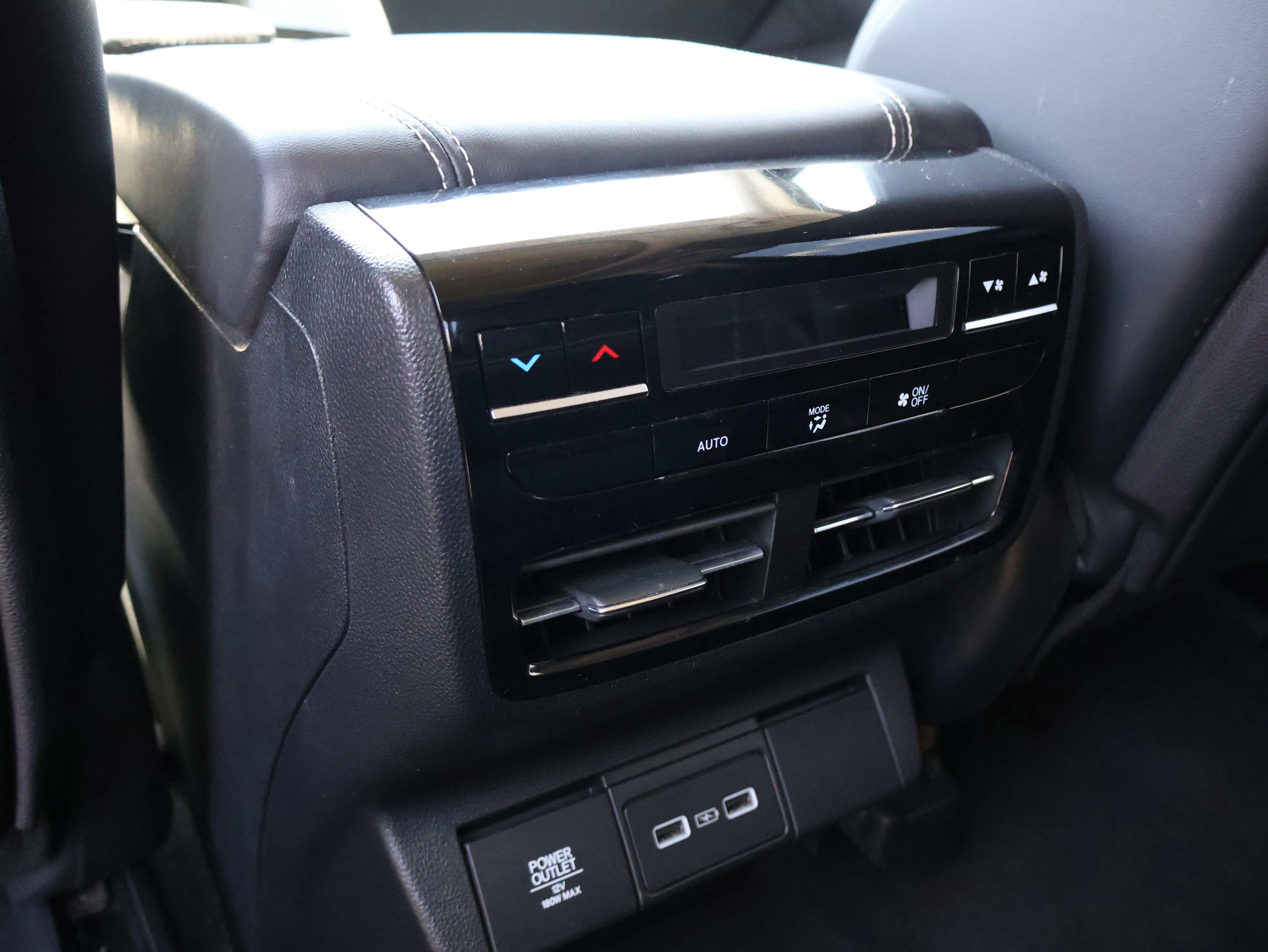 Used 2023 Liquid Carbon Metallic Acura w/Technology Package image 23