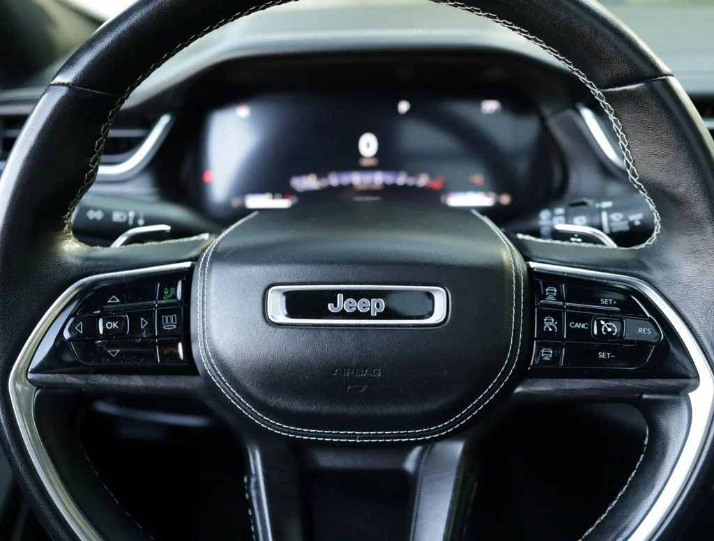 2022 Jeep Grand Cherokee Overland - Photo 11
