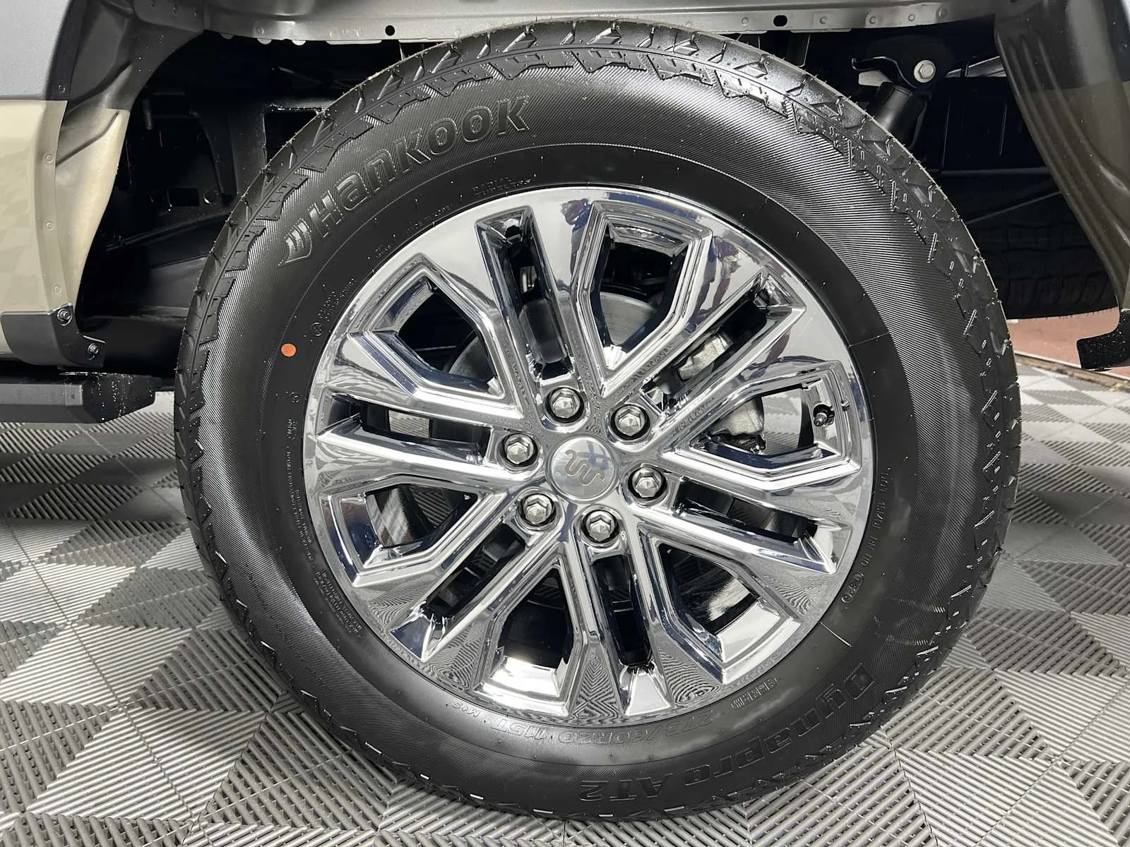 New 2026 Carbonized Gray/Marsh Gray Ford King Ranch image 20