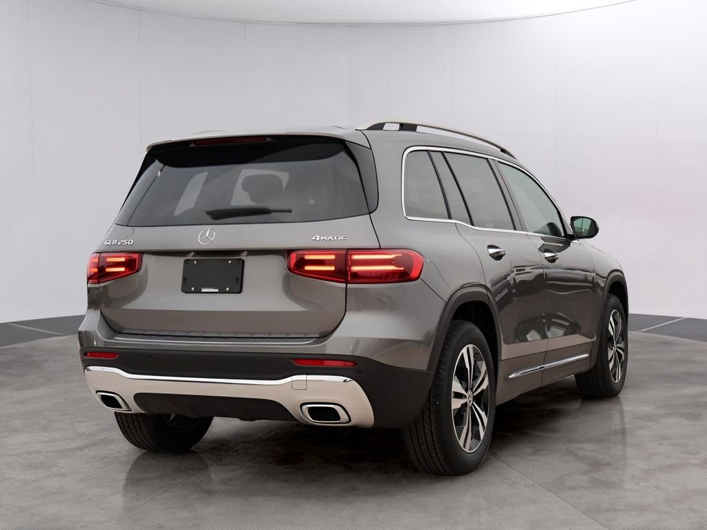 New 2026 Mountain Grey Metallic Mercedes-Benz GLB 250 image 7
