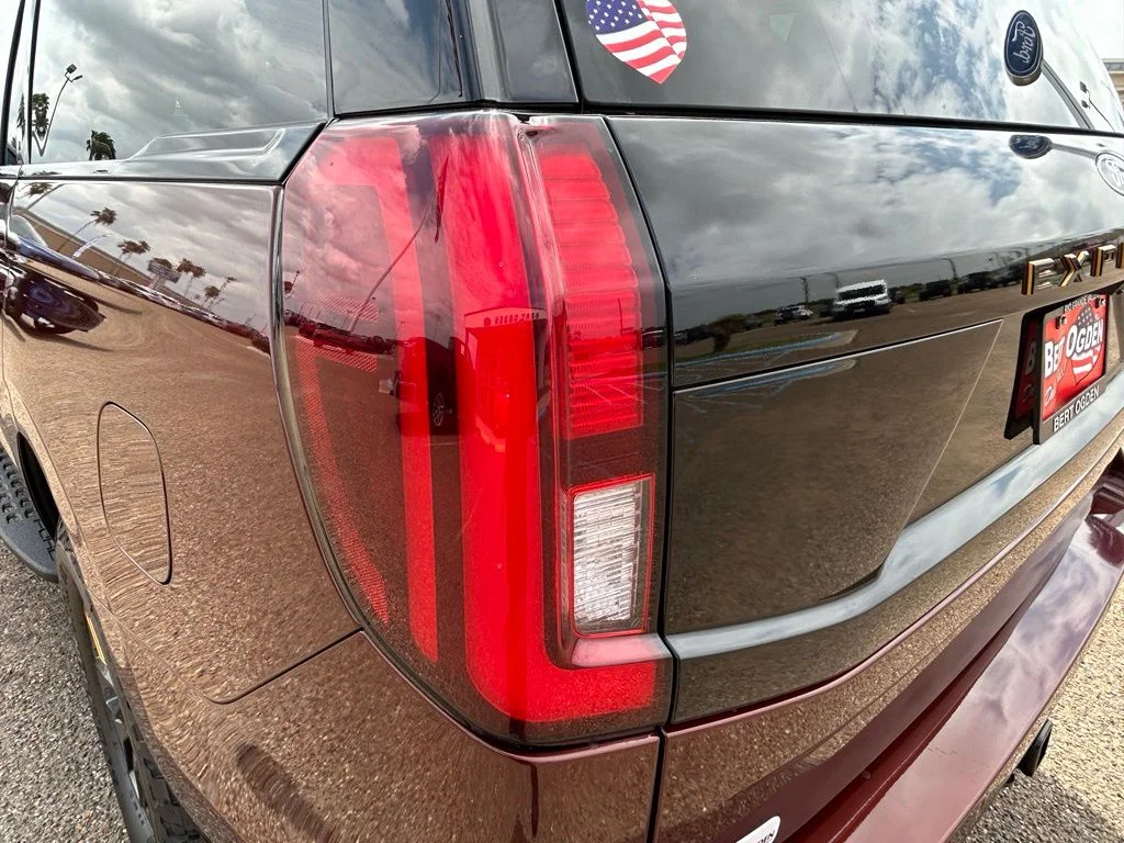 New 2027 Bronze Fire Metallic Tinted Clearcoat Ford Tremor® image 8