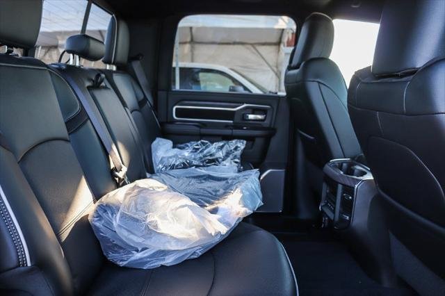 New 2026 Ceramic Gray Clear-Coat Exterior Paint RAM LARAMIE image 18